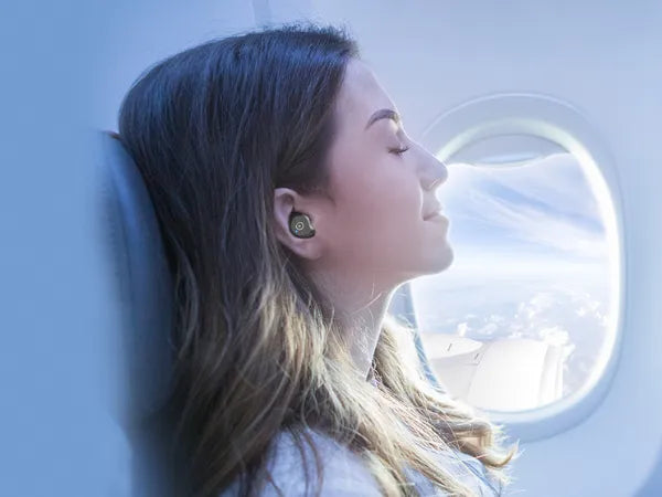 Travel Tips for Using Wireless Earbuds on the Go