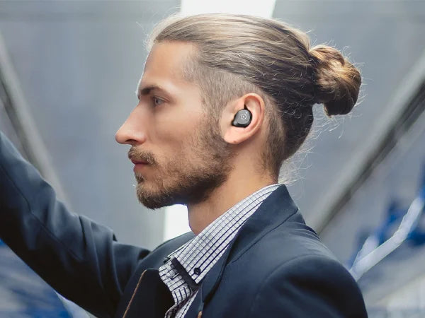 Why More Travelers Prefer Wireless Earbuds Today