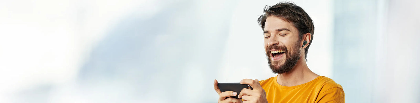 How to Choose the Best Earbuds for Phone Calls?