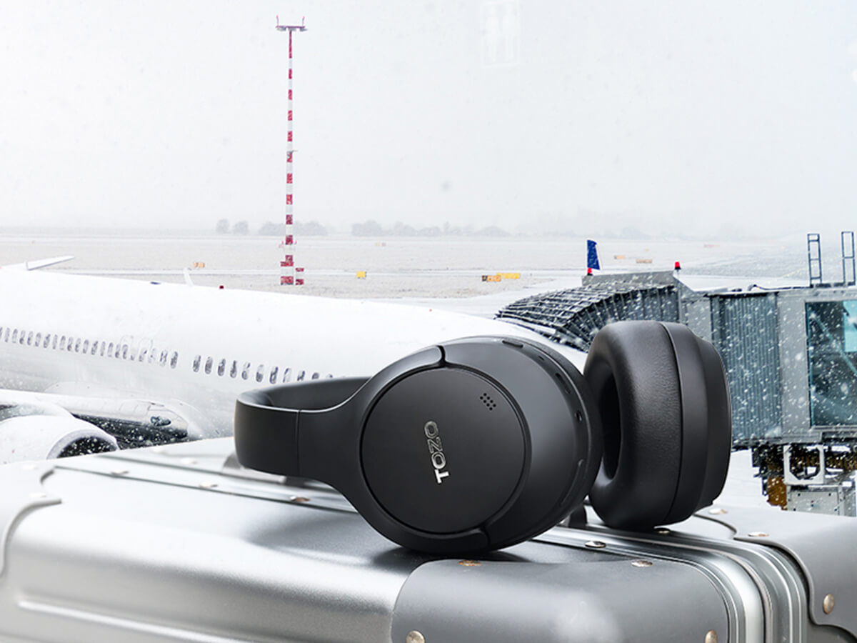 travel-headphones